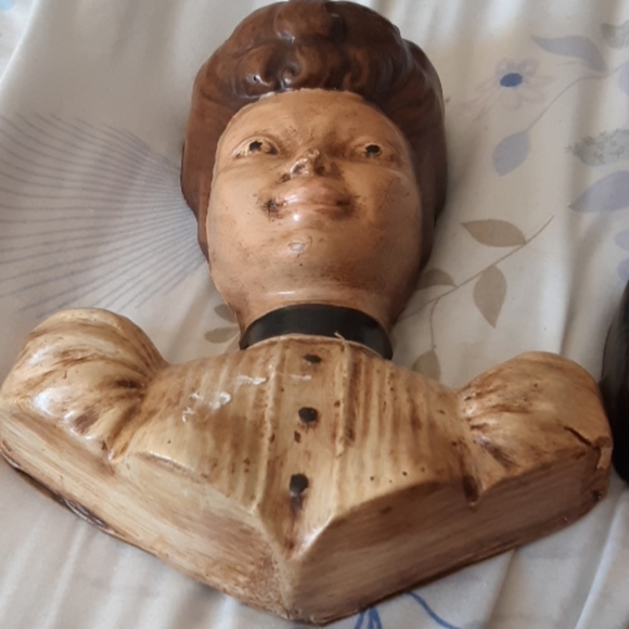 Old Plaster Craft Man Woman Wall hangings - Picture 2 of 9